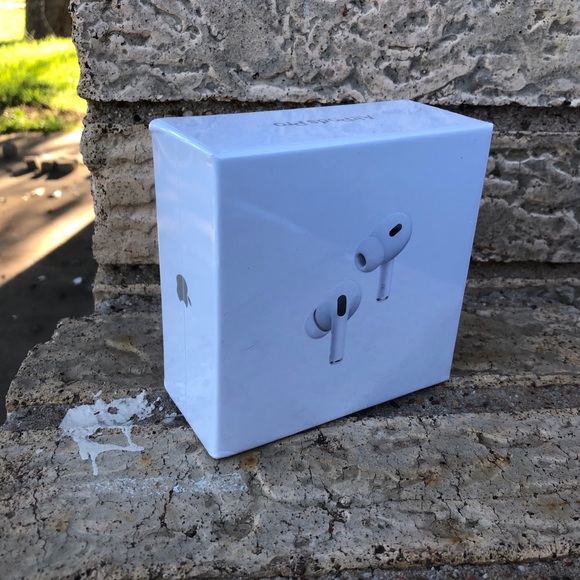 Apple AirPods 2 gen 2022 sealed cash only